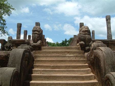 .sri lanka idamedi wikine jaganma janatha drohiya janelen paninnada jayasirita pissu jodu jodu johnge saththu waththa julius caesar kada walalu kaerakena keliya kakul hathare ilandariya. A Anuradhapura : Anuradhapura : Triangle culturel : Sri ...