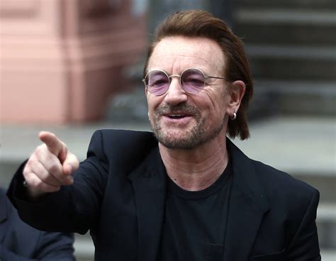 Zanger Bono Investeert In Start Up Bedrijf Foto Hlnbe