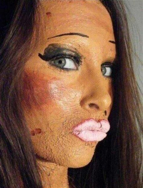 These 13 Makeup Fails Will Literally Haunt Your Nightmares Fail