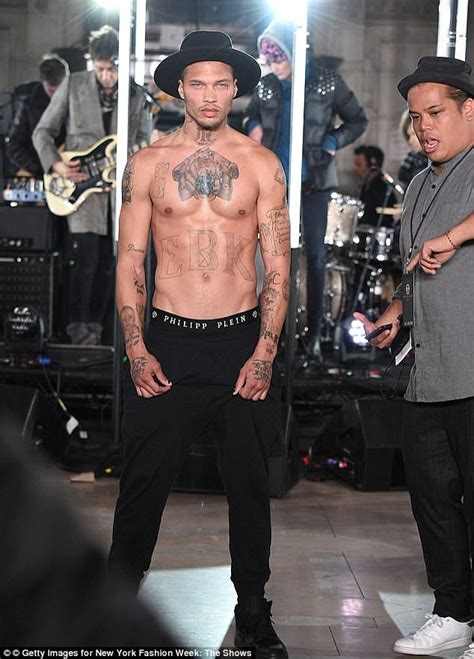 Hot Felon Jeremy Meeks Shows Off His Tattoos In Cannes Daily Mail