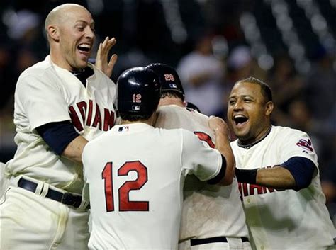 Game 2 Saturday Indians Beat Tigers 2 1 In 11 Cleveland Com