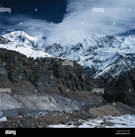Nepal Himalayas Snow Peaked Mountains Stock Photo Alamy