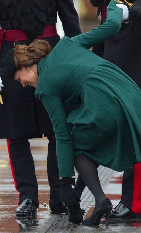 Kate Middleton Gets Heel Stuck In Drain Cover At St Patricks Day Parade