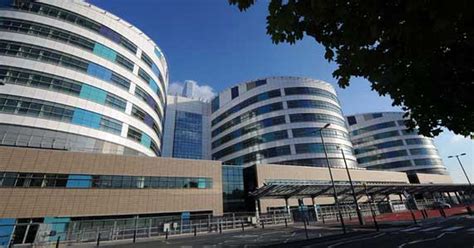 Queen elizabeth university hospitals postal address: Birmingham's old Queen Elizabeth Hospital reopened in beds ...