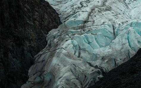 Download Wallpaper 3840x2400 Glacier Ice Snow Rocks Frozen 4k Ultra