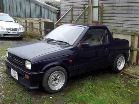 As they still are today, kei trucks were workhorses on the farm, at construction sites, at fish markets, on golf. Suzuki Mighty Boy Kei car JDM pickup | Autolink UK