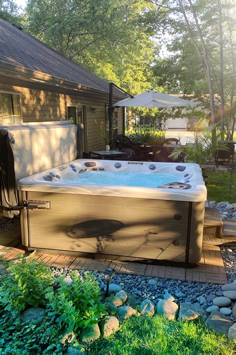 Hot Tub Landscaping Ideas For The Twilight Series 8 2 Master Spas Blog