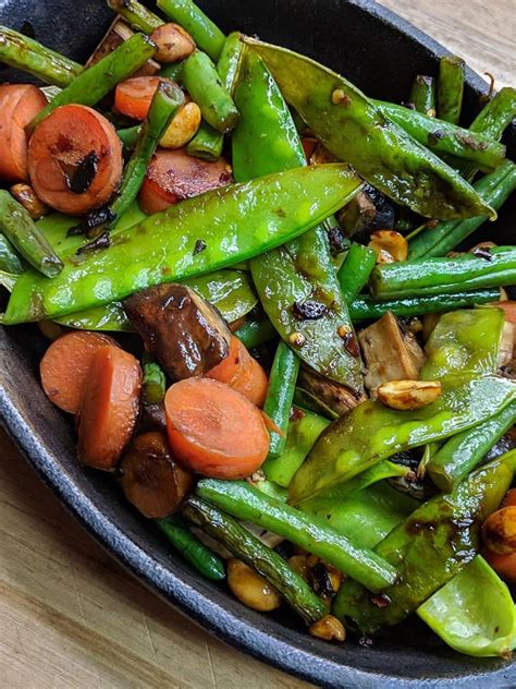 Using a wooden spoon, make a space in the centre of the stir fried vegetables so that the base of the wok is visible. Easy Vegetable Stir Fry | Recipe | Easy vegetable stir fry ...