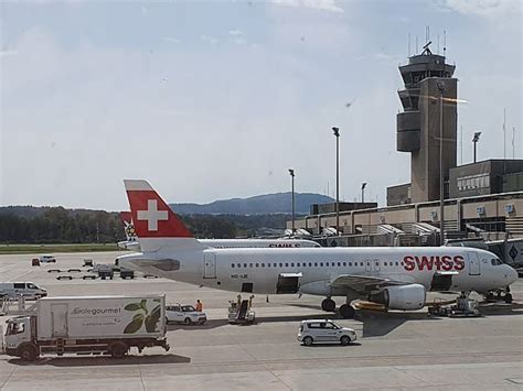 Swiss Air Lines Reviews Passenger Opinions Seat Pictures And Flight