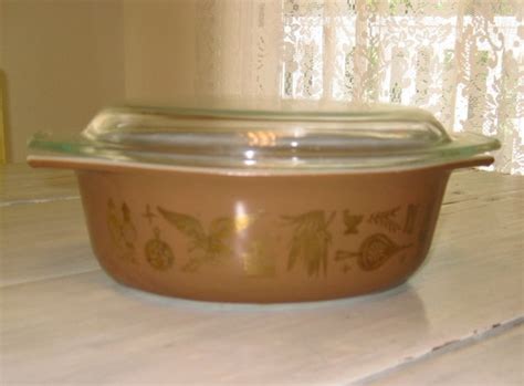 Vintage Oval Pyrex Casserole Dish And Lid Brown With Gold