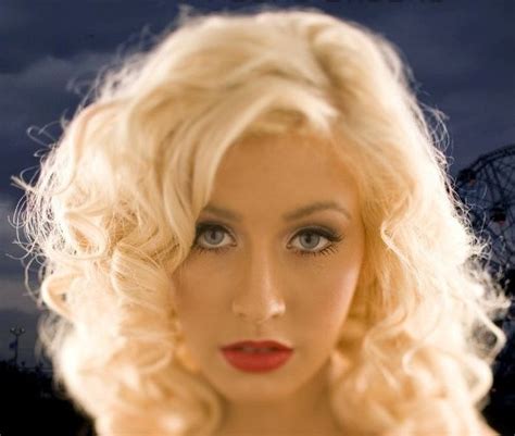 Hollywood Center Christina Aguilera Stars In Burlesque