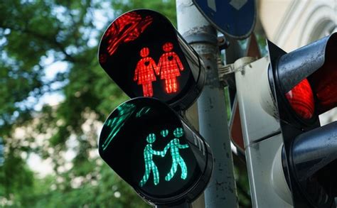 Austrian Officials Remove Same Sex Crossing Signals From Streets In