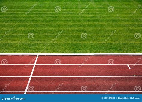 Cinder Track Stock Image Image Of Arena Outdoor Exercise 107409351