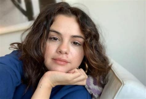 Selena Gomez Delighted Fans And Showed Her Natural Beauty Honest Photos Without Makeup And Filters