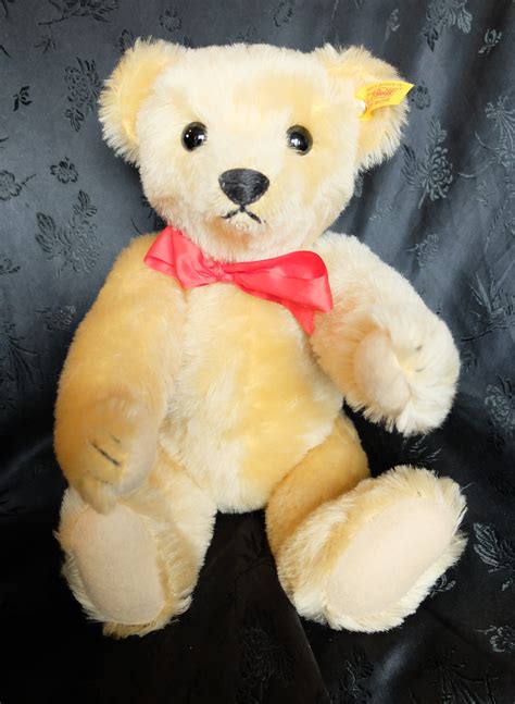 Teddy Bears And Friends Steiff Classic Teddy Bear Blond 1909 Ean 000379