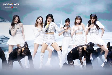 Pin By Btsarmyzona On G I Dle [ 여지 아이들] Korean Girl Groups South Korean Girls Summer Days