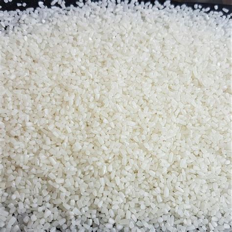 White Broken Rice At Rs 18kg In Kakinada Id 23669785391