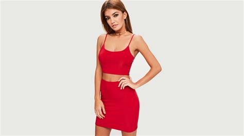 Model In Red Hot Dress Wallpaperhd Girls Wallpapers4k Wallpapers