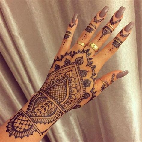 Épinglé Sur Henna