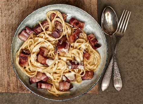 Spaghetti Carbonara Pasta Med Bacon Opskrift Opskrift