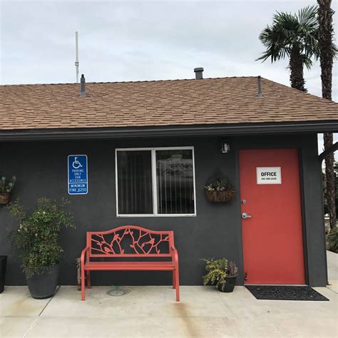 Suncrest Village RV Park | Bakersfield CA