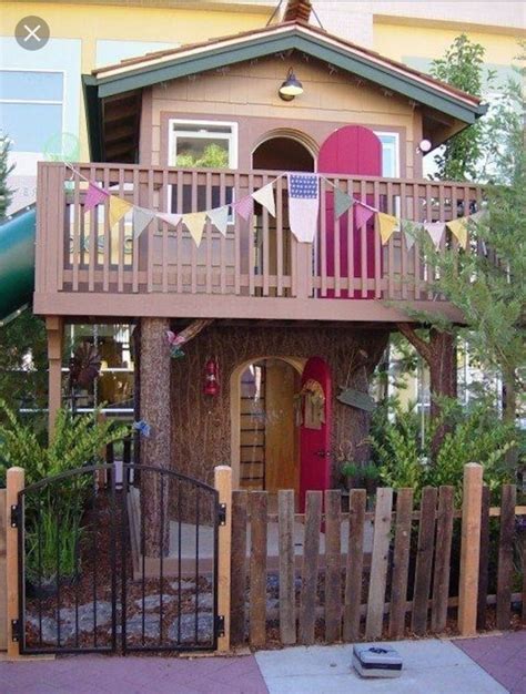 2 Story Backyard She Shed Build A Playhouse Backyard Playhouse Play