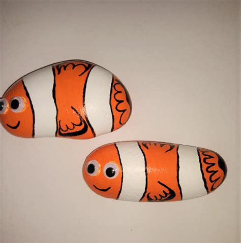 Clown Fish Painted Rock Animals Clown Fish Rock Wishing Etsy