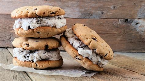 The Historic Evolution Of The Ice Cream Sandwich