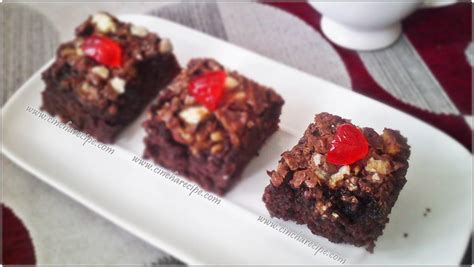Add eggs one at a time, mixing after each addition to incorporate. Cakey Brownies by Cincha Sheehan langsungenak.com