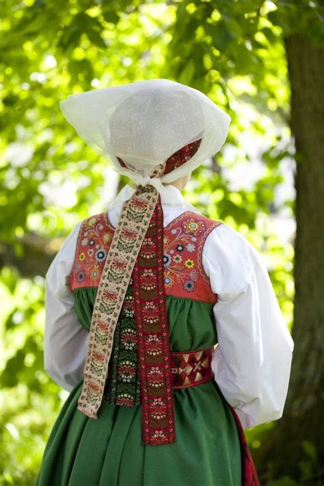 dress option klederdracht zweden folklore