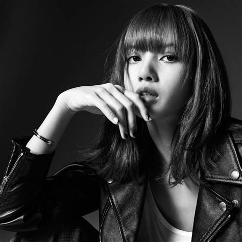 Blackpinks Lisa Becomes The First K Pop Artist To Surpass 97 Million