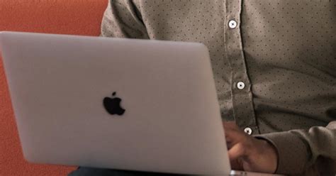 Von der erde aus erscheint der stern dann jeweils ein wenig lichtschwächer als sonst. 14" MacBook Pro: Wann erscheint es? Das ist der Stand der ...