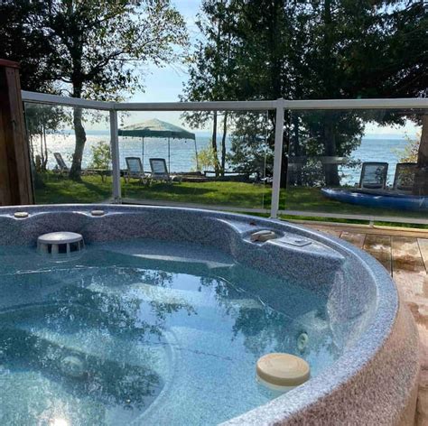Hot Tubsauna Waterfront Georgian Bay Cottage Cottages For Rent In Tiny Ontario Canada Airbnb