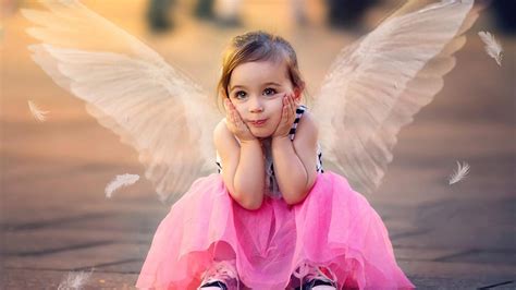 Beautiful Little Girl With Wings Hd Cute Wallpapers Hd Wallpapers