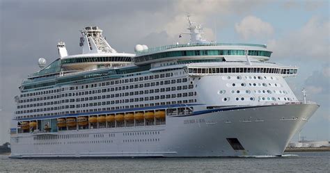 Wonder's debut was pushed back from 2021 to 2022 due to the global health crisis. File:Explorer of the Seas (ship, 2000) 001.jpg - Wikimedia ...
