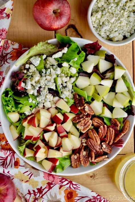 This Apple Pecan Fall Salad Is Perfect For Autumn Topped With A Honey