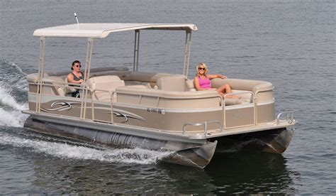 Hour rentals range from 4, 8 and 24 hours. Pontoons - Smith Mountain Lake Houseboat Rentals at Parrot ...