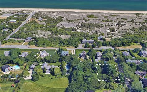 123 Hand Ln In Amagansett Out East