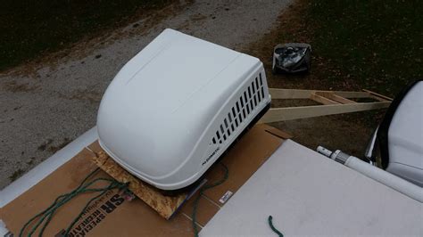 This large rv air conditioner also has heating capability using its internal electric heating element with a 5,600 btu capacity. Dometic Polar White 15,000 BTU Conditioners-An easy way to ...