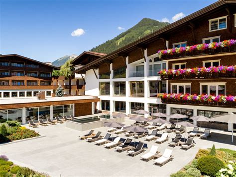 Außenansicht Hotel Edelweiss Lermoos Holidaycheck Tirol