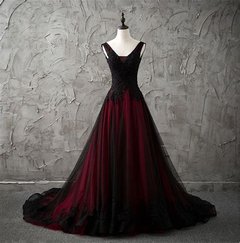 Gothic V Neck Sleeveless Black And Red Wedding Dresses Lace Appliques