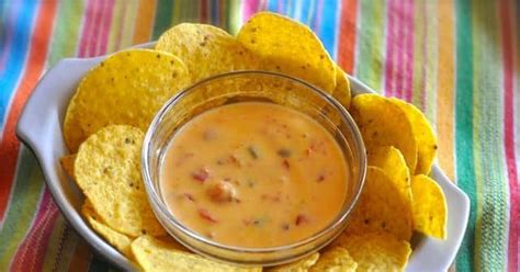 Pour over the veggies just prior to serving. 10 Best Velveeta Cheese Dip Ground Beef Recipes | Yummly