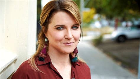 My Life Is Murder Lucy Lawless Love Of True Crime Leads To New Tv
