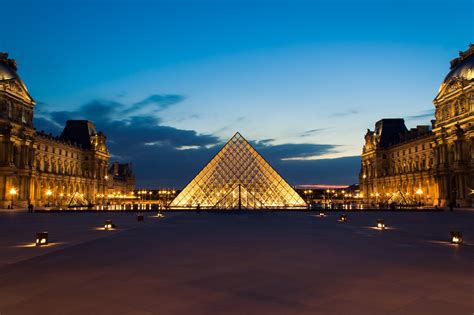High Definition Picture Of Louvre Desktop Wallpaper Of Paris France Imagebankbiz