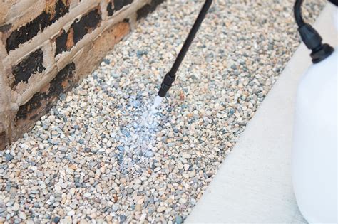 Using Mulch Glue On Pea Gravel | The DIY Playbook | Pea gravel patio