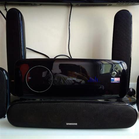 Samsung Ht Xq100 Audio Soundbars Speakers And Amplifiers On Carousell