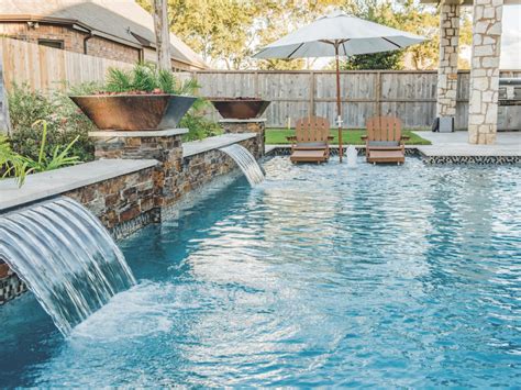 Anthony And Sylvan Pools Luxury Pools Outdoor Living