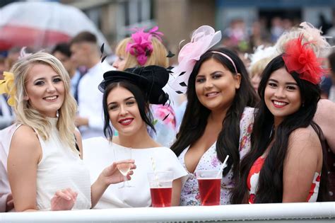50 photos of newcastle ladies day best dressed women and the crowds at newcastle racecourse
