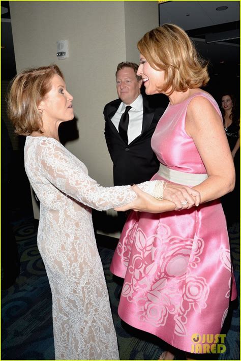 katie couric and diane sawyer report to the white house correspondents dinner photo 3104883