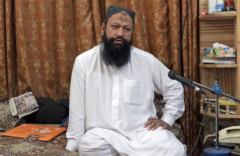 pakistan lashkar e jhangvi chief malik ishaq and 13 islamists killed